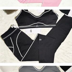 ALO Yoga Black Leggings with White Trim